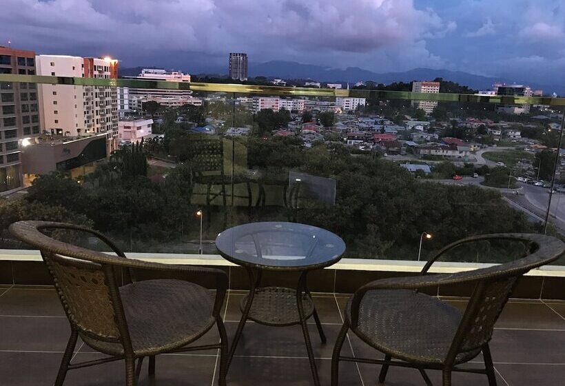 Апартаменты Premium 3 Спальни, Sunset Seaview Vacation Condos City Centre @ Imago Shopping Mall