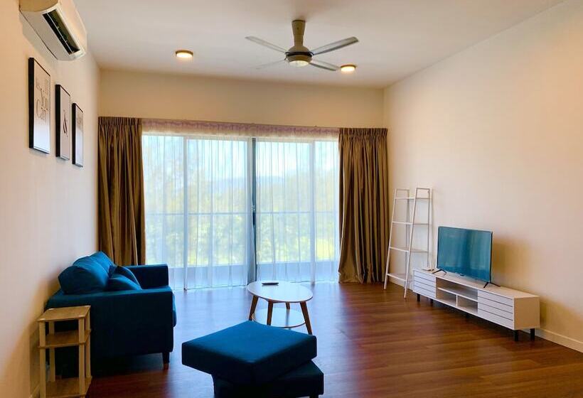 Апартаменты 3 Спальни Вид на Море, Sunset Seaview Vacation Condos City Centre @ Imago Shopping Mall