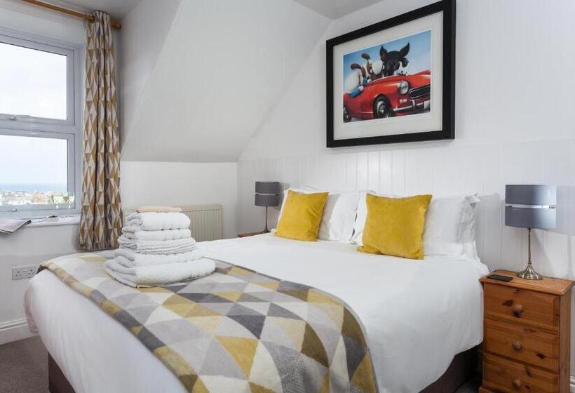 חדר סטנדרט, The Olive Branch