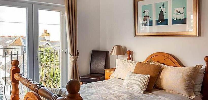 חדר דלוקס נוף לים, The Olive Branch