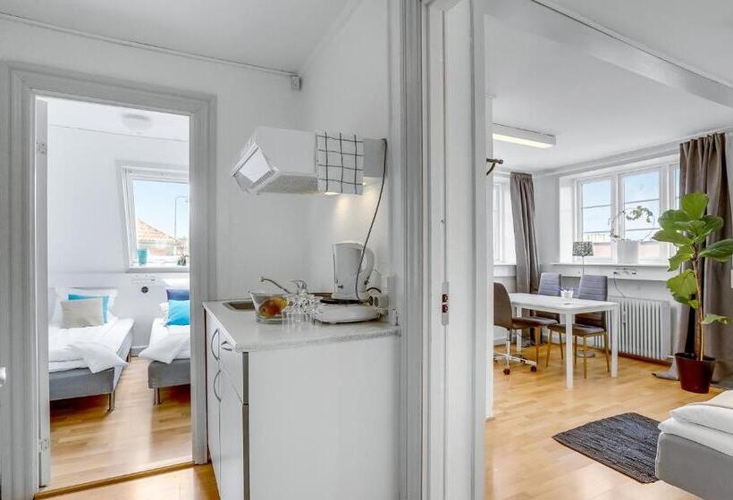 2 Bedroom Apartment with Views, Villa Gertrud