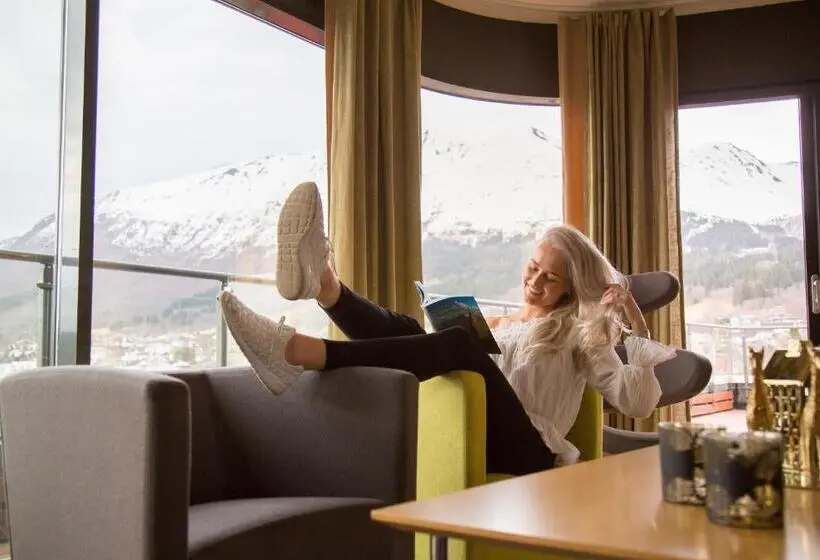 Sviitti Parveke, Havila Hotel Ivar Aasen