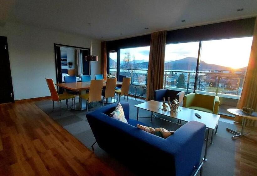 Люкс с Балконом, Havila Hotel Ivar Aasen