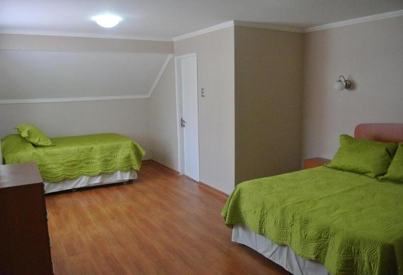 4 Bett Standardzimmer, Hostal Solaris