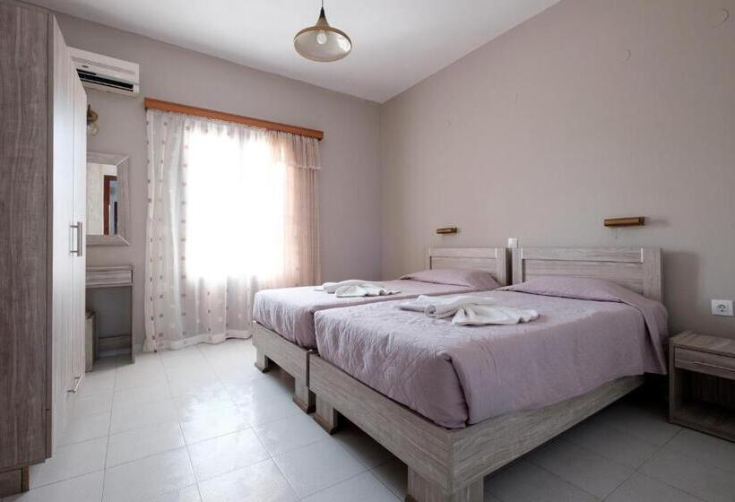 プールの見える１ベッドルームアパートメント, Club Maria Sidari