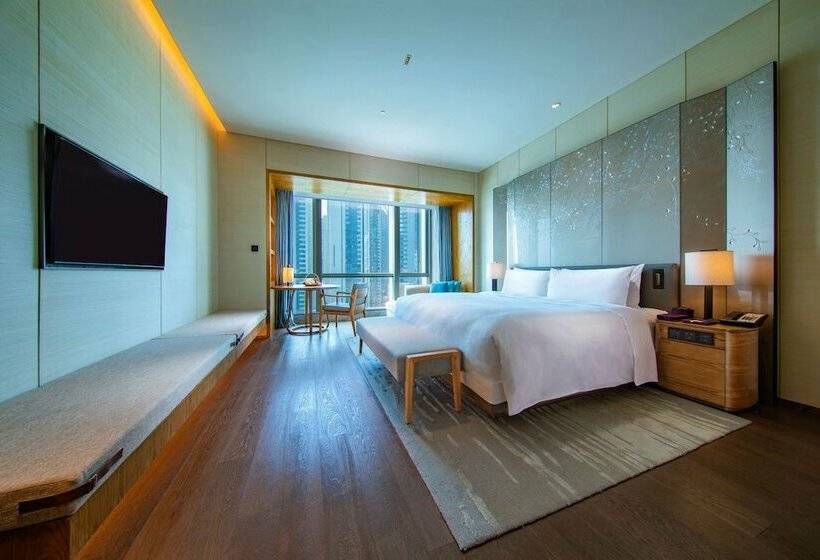 Номер Deluxe, Conrad Guangzhou
