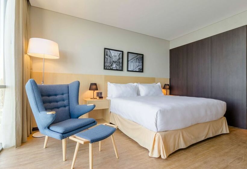 اتاق استاندارد با تخت دوبل, Hampton By Hilton Montevideo Carrasco