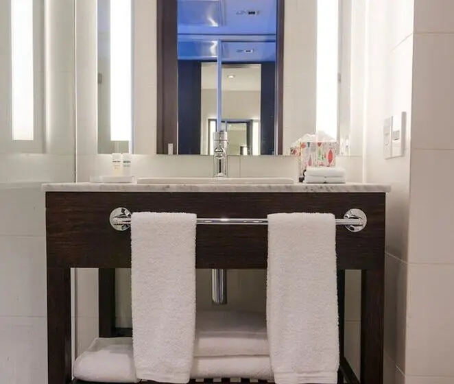 اتاق استاندارد با 2 تخت دوبل, Hampton By Hilton Montevideo Carrasco