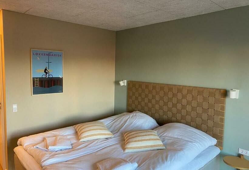 غرفة قياسية مزوَّدة بشُرفة, Klitbakken