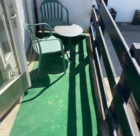 غرفة عائلية, Klitbakken