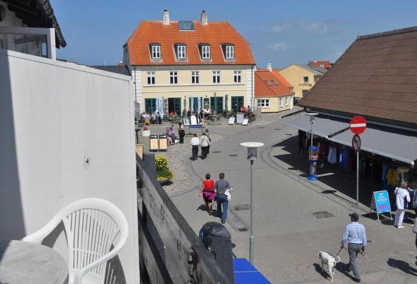 غرفة عائلية, Klitbakken