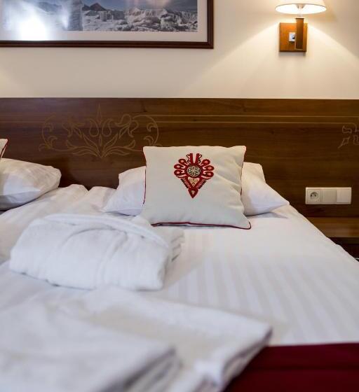 اتاق لوکس, Logos