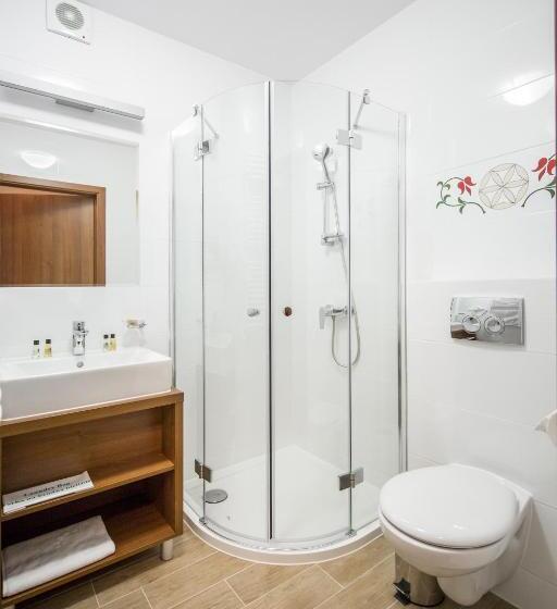 اتاق استاندارد یک نفره, Logos