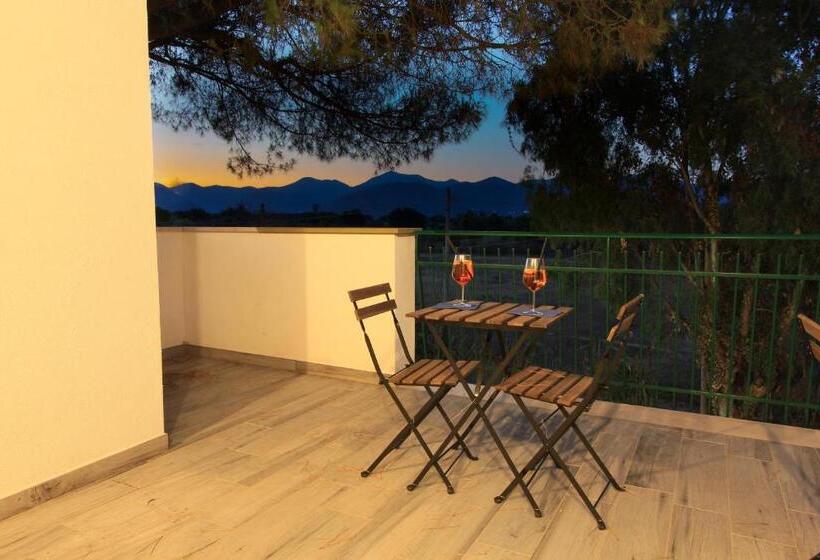 اتاق لوکس با بالکن, Rio Claro