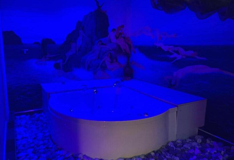 סוויטה דלוקס, Rosa Blu