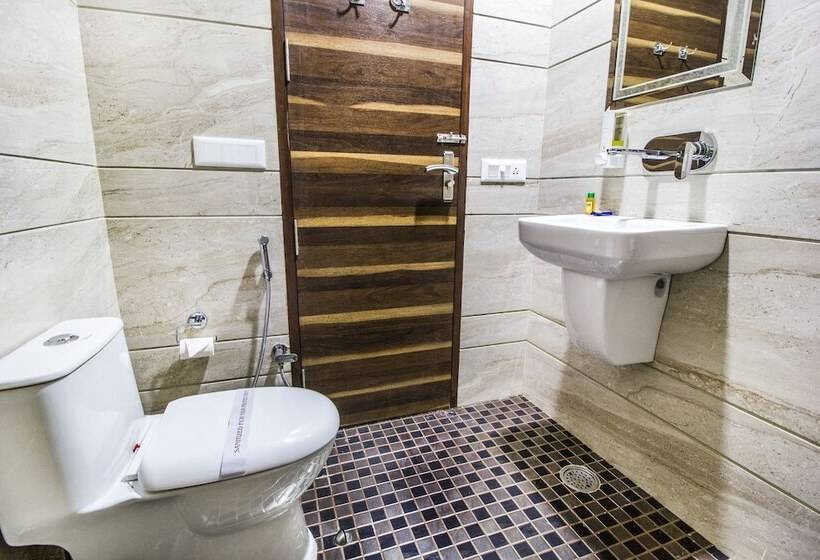 스위트, Fabhotel Prime Sapphire Inn