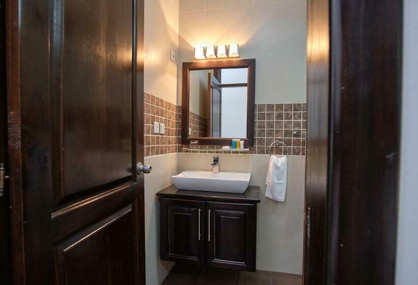 חדר דלוקס, The Highbridge Guest Lodge