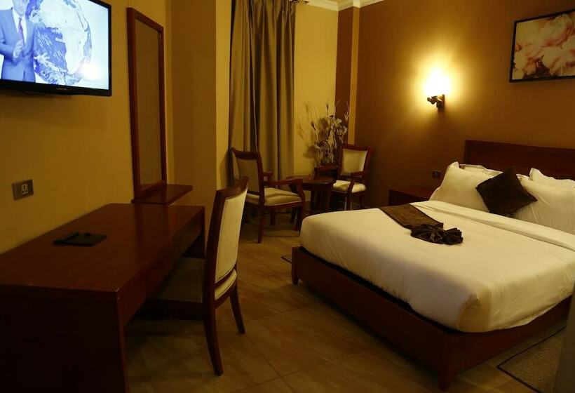 Deluxe Værelse, Ye Afoli International