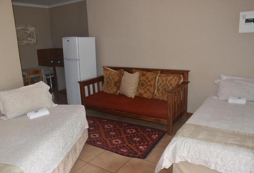 בקתת חדר, Stoep Cafe Guest House