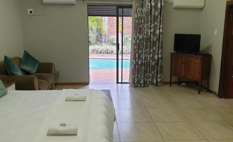 חדר אקונומי, Stoep Cafe Guest House