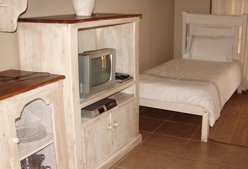 בקתת חדר, Stoep Cafe Guest House