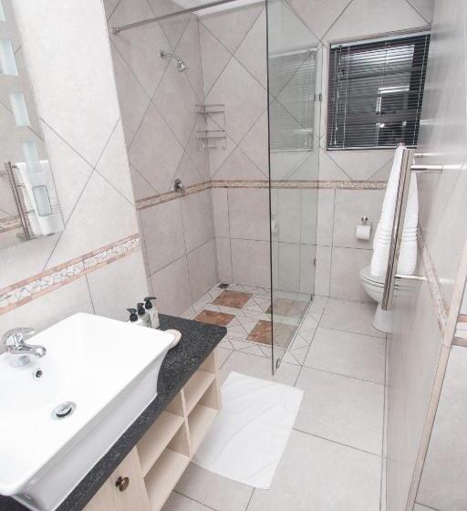 סוויטה, Van Den Berg S Guesthouse