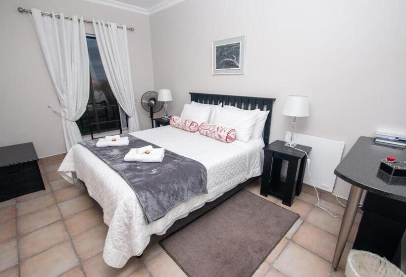 סוויטה, Van Den Berg S Guesthouse