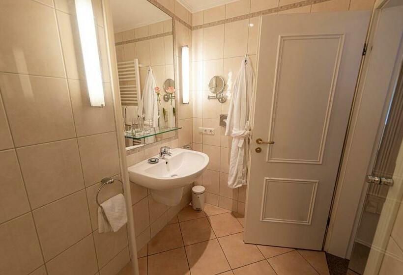 스탠다드 룸, Strandhotel Fontana