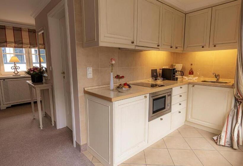 스탠다드 스튜디오, Strandhotel Fontana