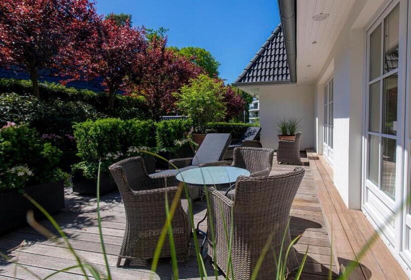 스탠다드 스튜디오, Strandhotel Fontana