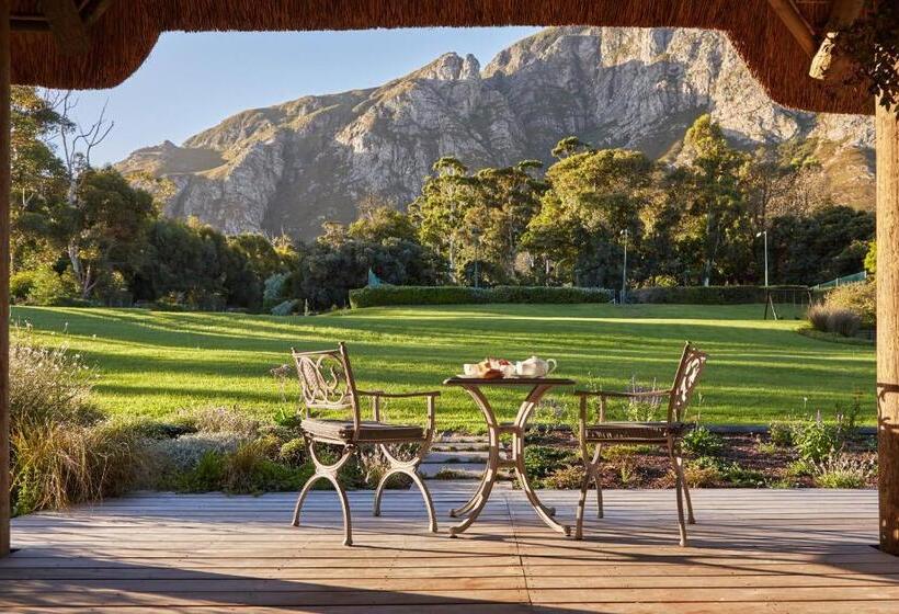 سوئیت جونیور با چشمانداز کوهستان, The Thatch House Boutique Hotel, Hermanus