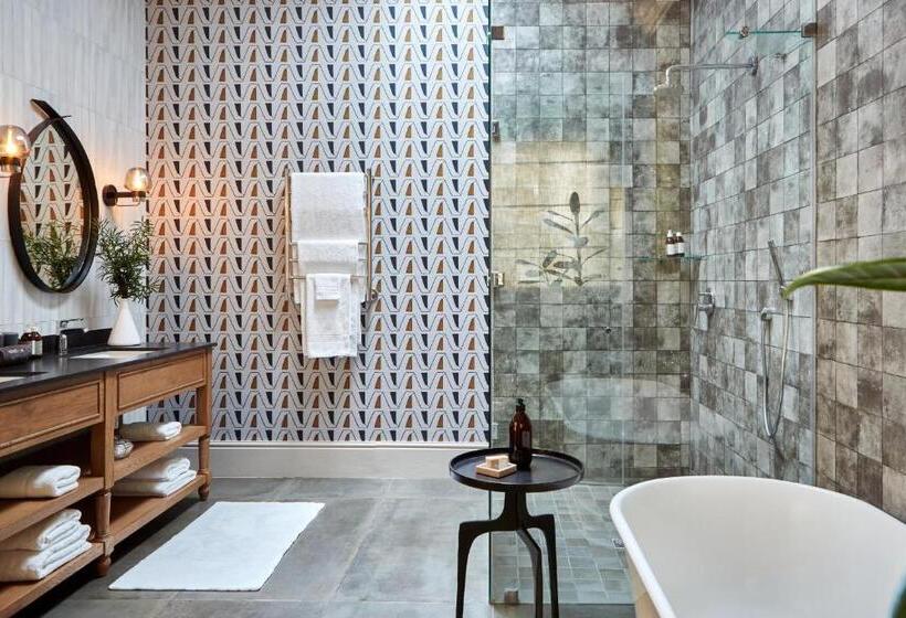 سوئیت جونیور با چشمانداز کوهستان, The Thatch House Boutique Hotel, Hermanus