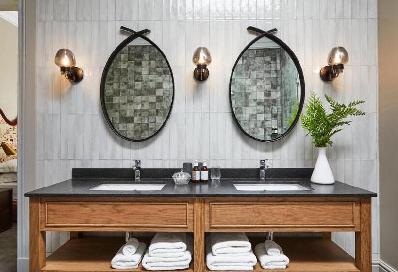 سوئیت جونیور با چشمانداز کوهستان, The Thatch House Boutique Hotel, Hermanus