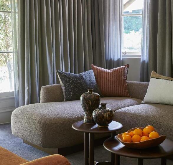 سوئیت جونیور با چشمانداز کوهستان, The Thatch House Boutique Hotel, Hermanus