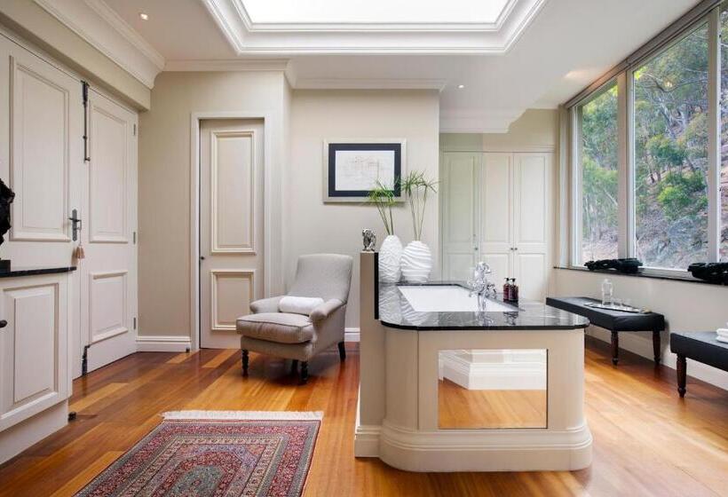 سوییت سوپریور, 21 Nettleton Boutique Hotel & Luxury Residence