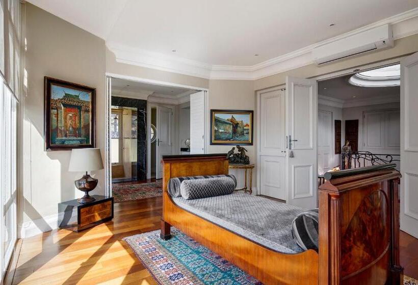 سوییت سوپریور, 21 Nettleton Boutique Hotel & Luxury Residence