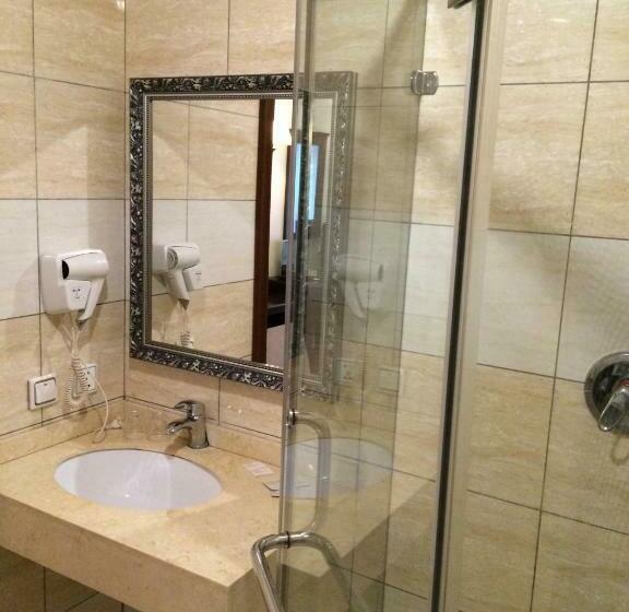 Номер Стандарт, Colosseum