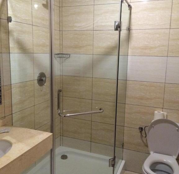 Номер Deluxe, Colosseum