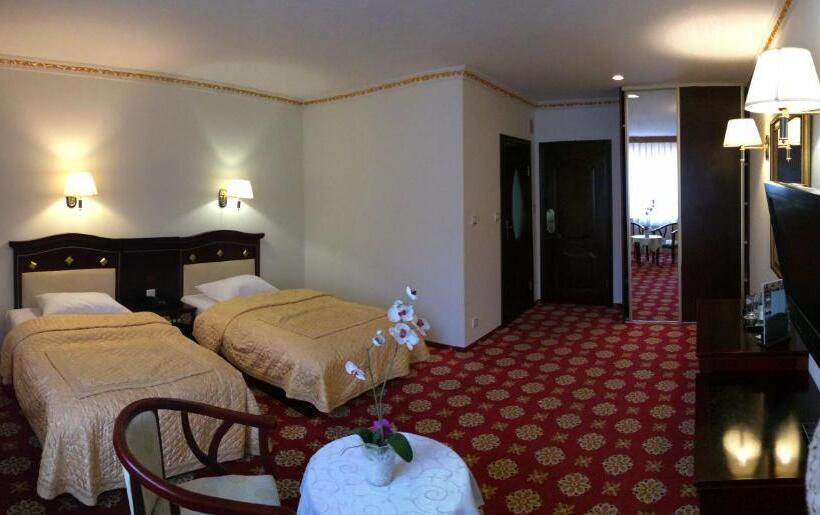 Номер Deluxe, Colosseum