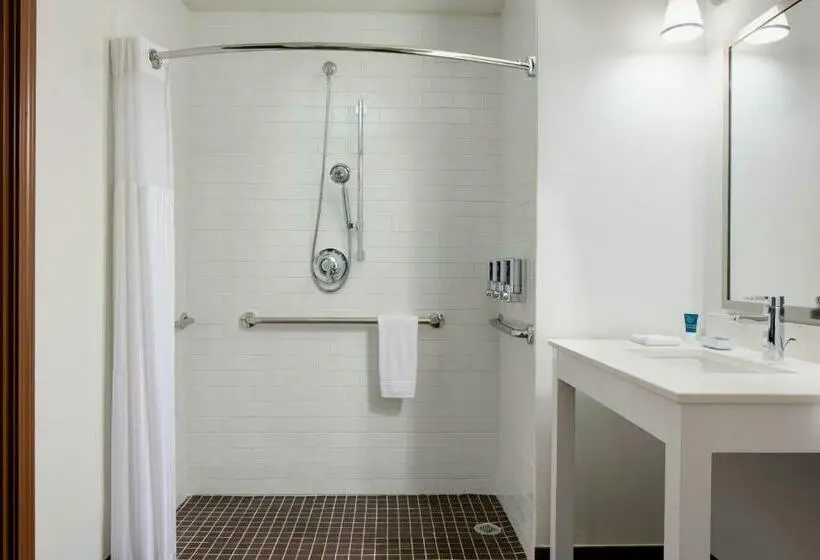 Superior-huone, Four Points By Sheraton Dallas Fort Worth Airport North