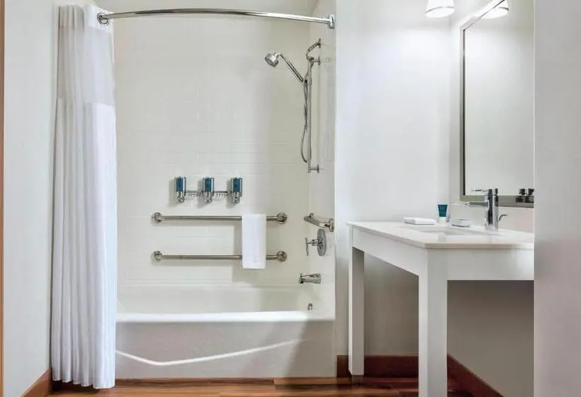 Juniorsviitti, Four Points By Sheraton Dallas Fort Worth Airport North