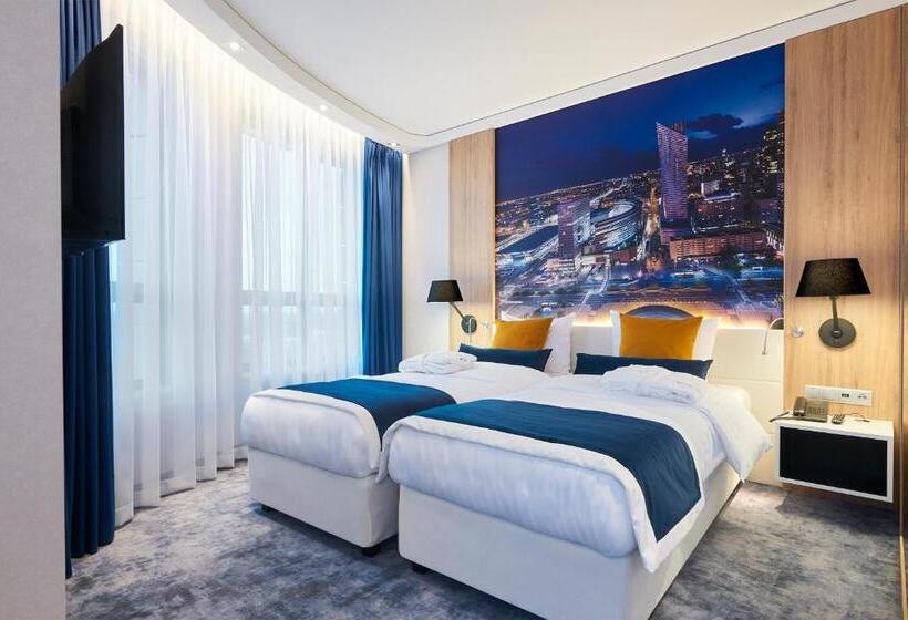 Номер Superior, Golden Tulip Warsaw Airport