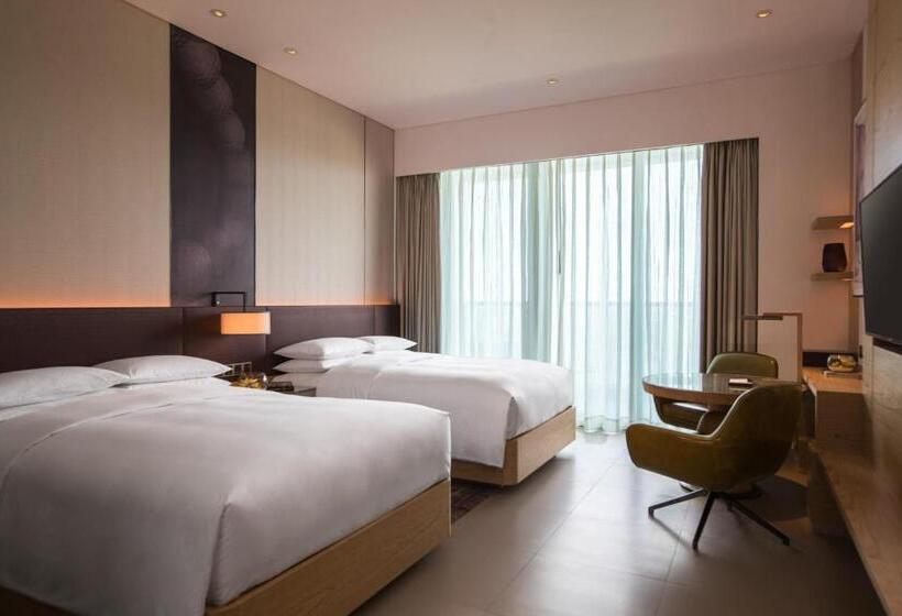 Номер Deluxe, Renaissance Haikou