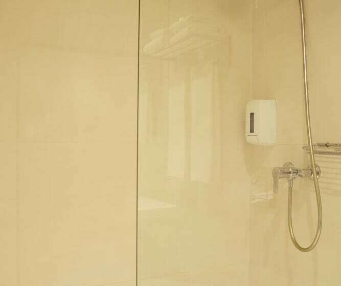 اتاق استاندارد, Spot Family Suites