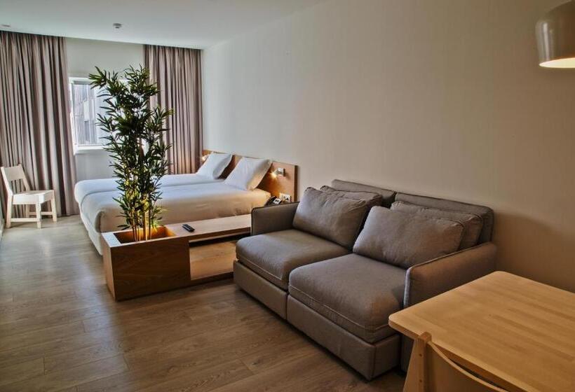 سوئیت مستر, Spot Family Suites