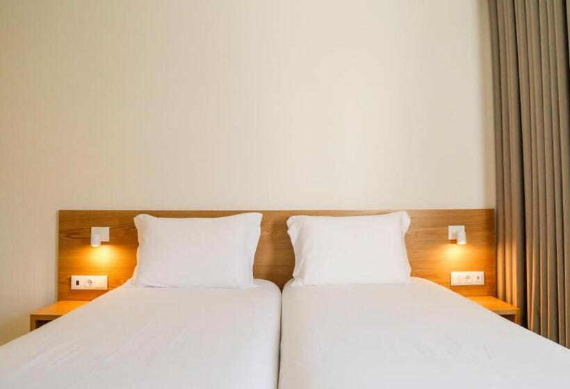 سوییت سوپریور, Spot Family Suites