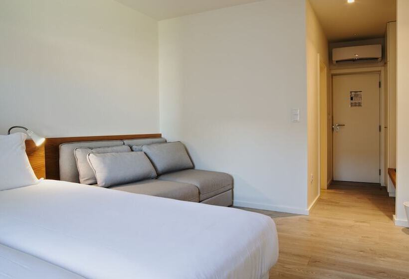 اتاق سوپریور, Spot Family Suites