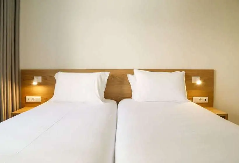 سوییت سوپریور, Spot Family Suites
