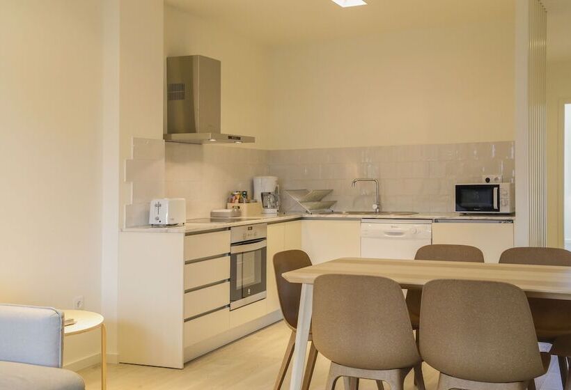 سوییت سوپریور, Spot Family Suites