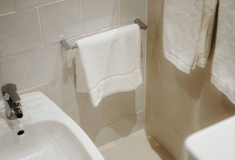 سوئیت مستر, Spot Family Suites